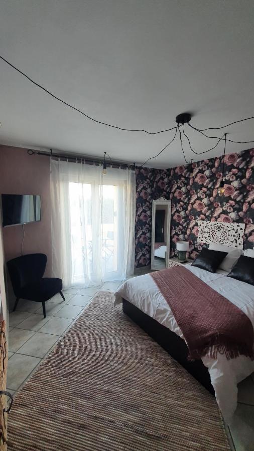 Le Coup De Foudre Bed & Breakfast Le Molay-Littry Ngoại thất bức ảnh